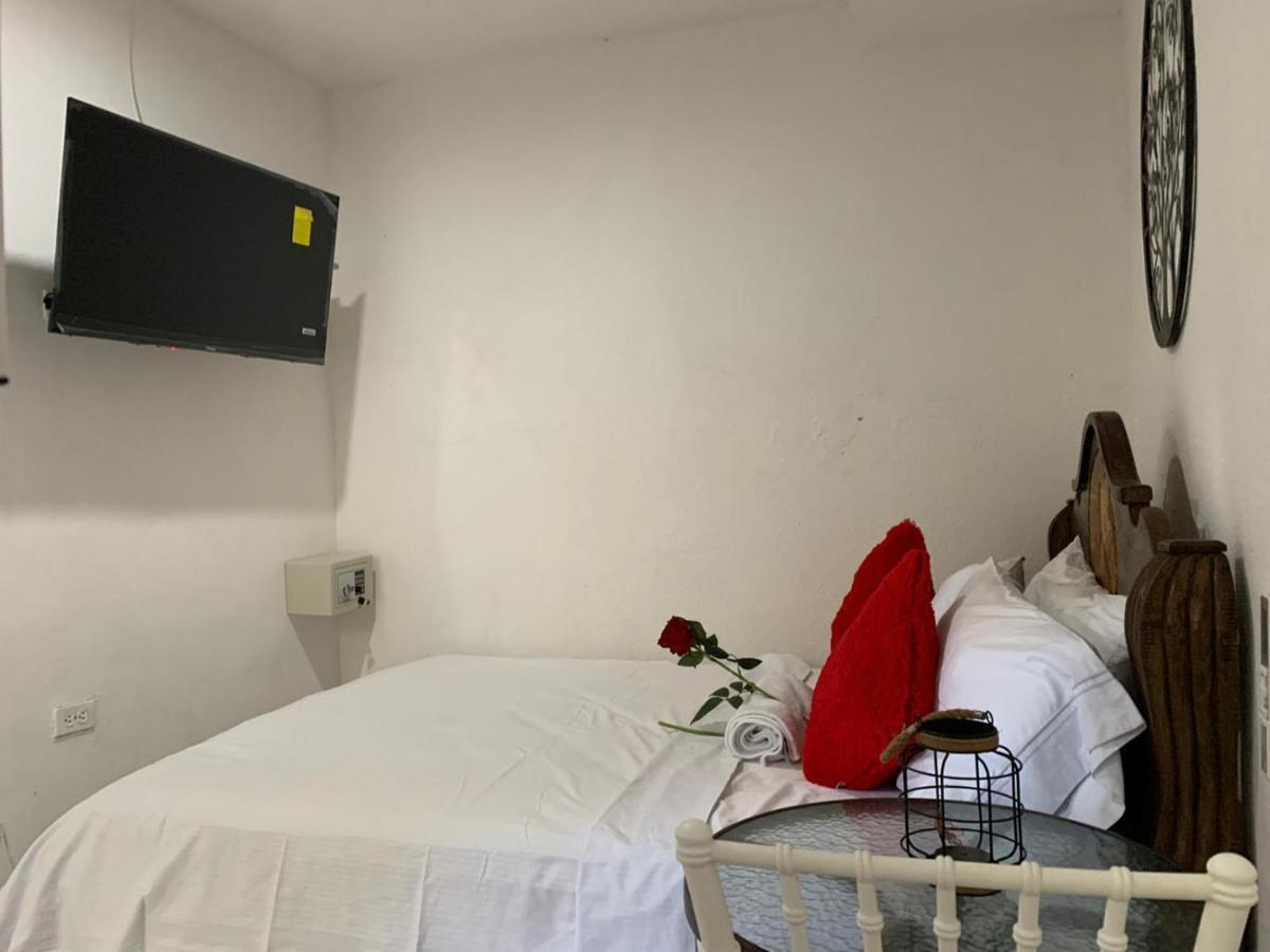 Hostal Marbella 47 Cartagena Eksteriør billede